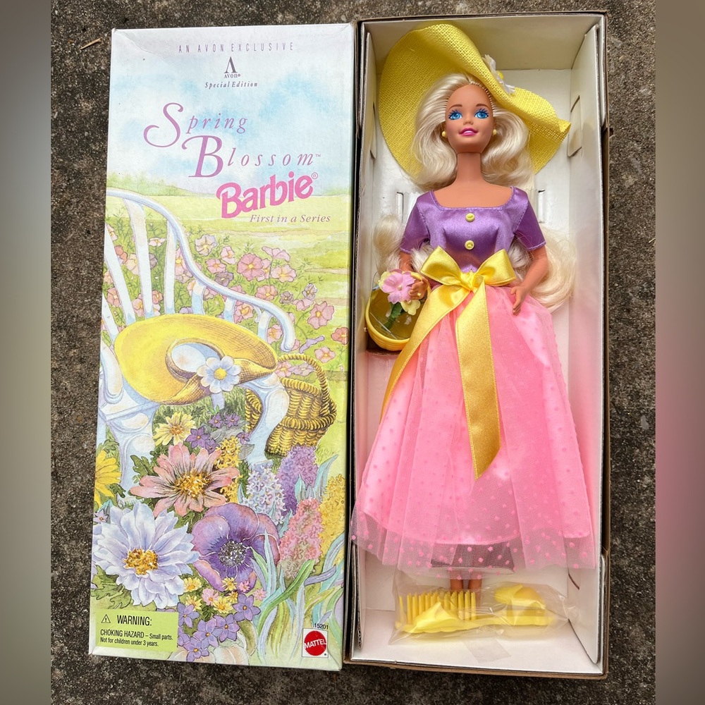 Barbie Avon Exclusive Spring Blossom Barbie